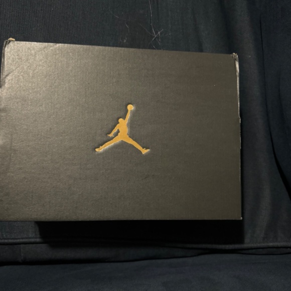 Shoes - Picture 4 of 16